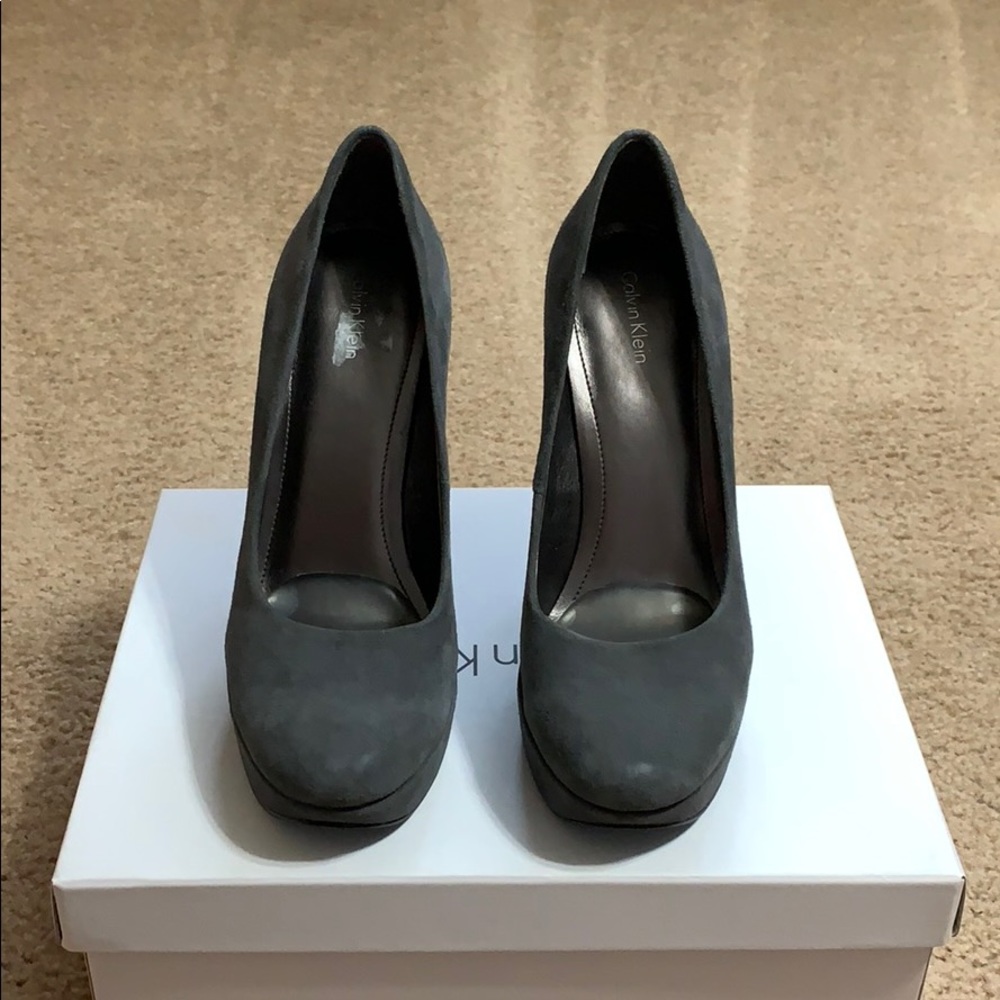 Calvin Klein heels - Picture 1 of 3